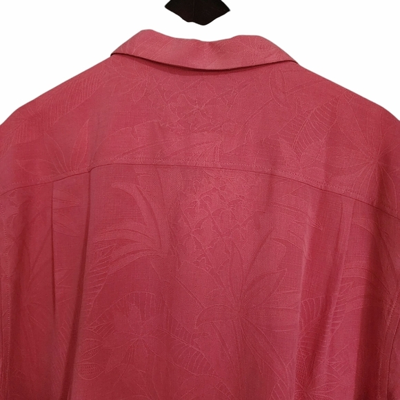 Tommy Bahama Silk Tropical Hawaiian Button Down Short Sleeve Shirt - XL - Picture 4 of 8